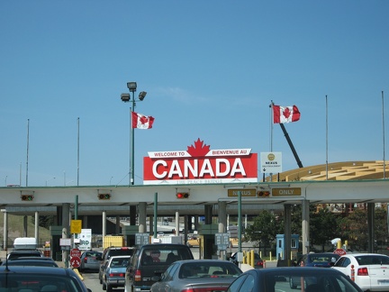 Welcome to Canada Sign